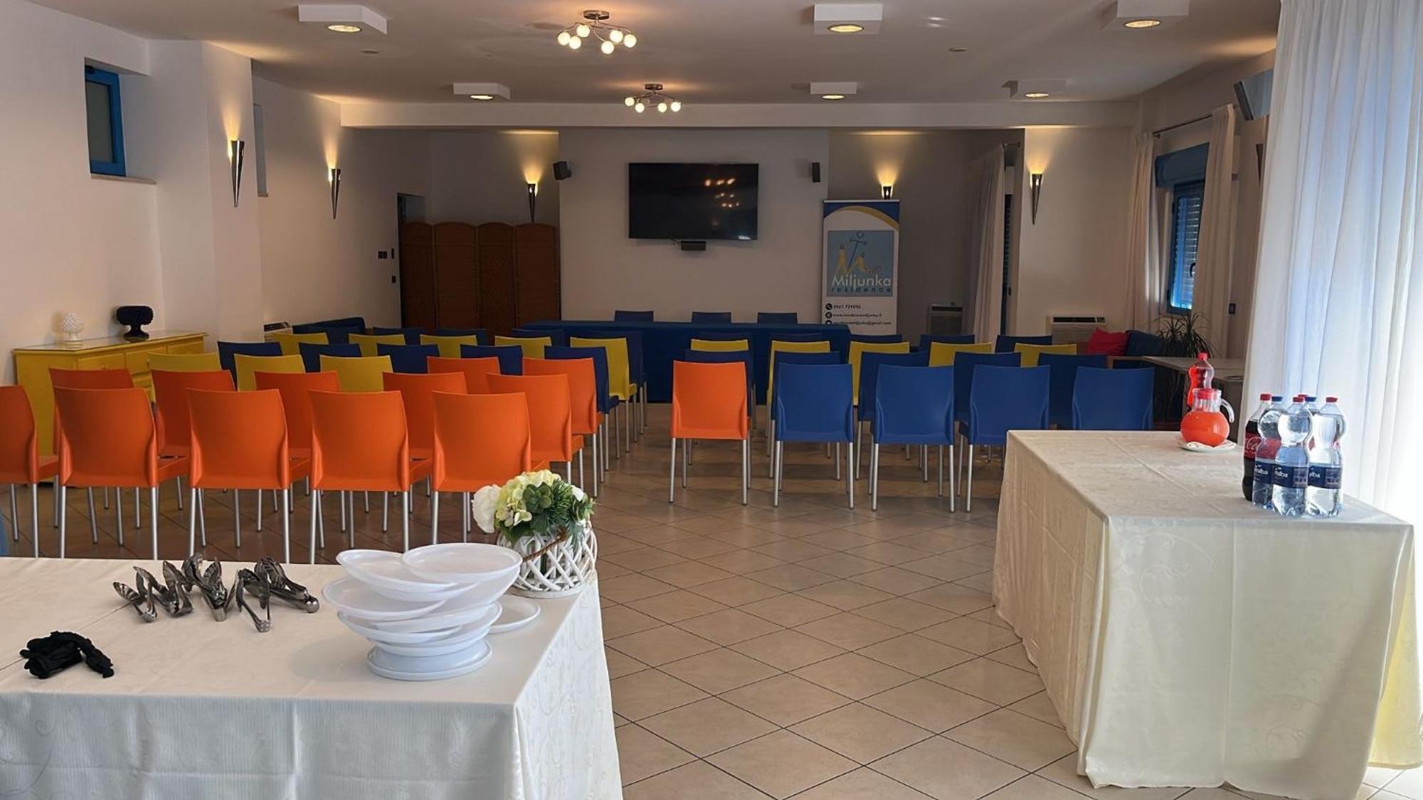 Residence Miljunka SantʼAgata di Militello Екстериор снимка