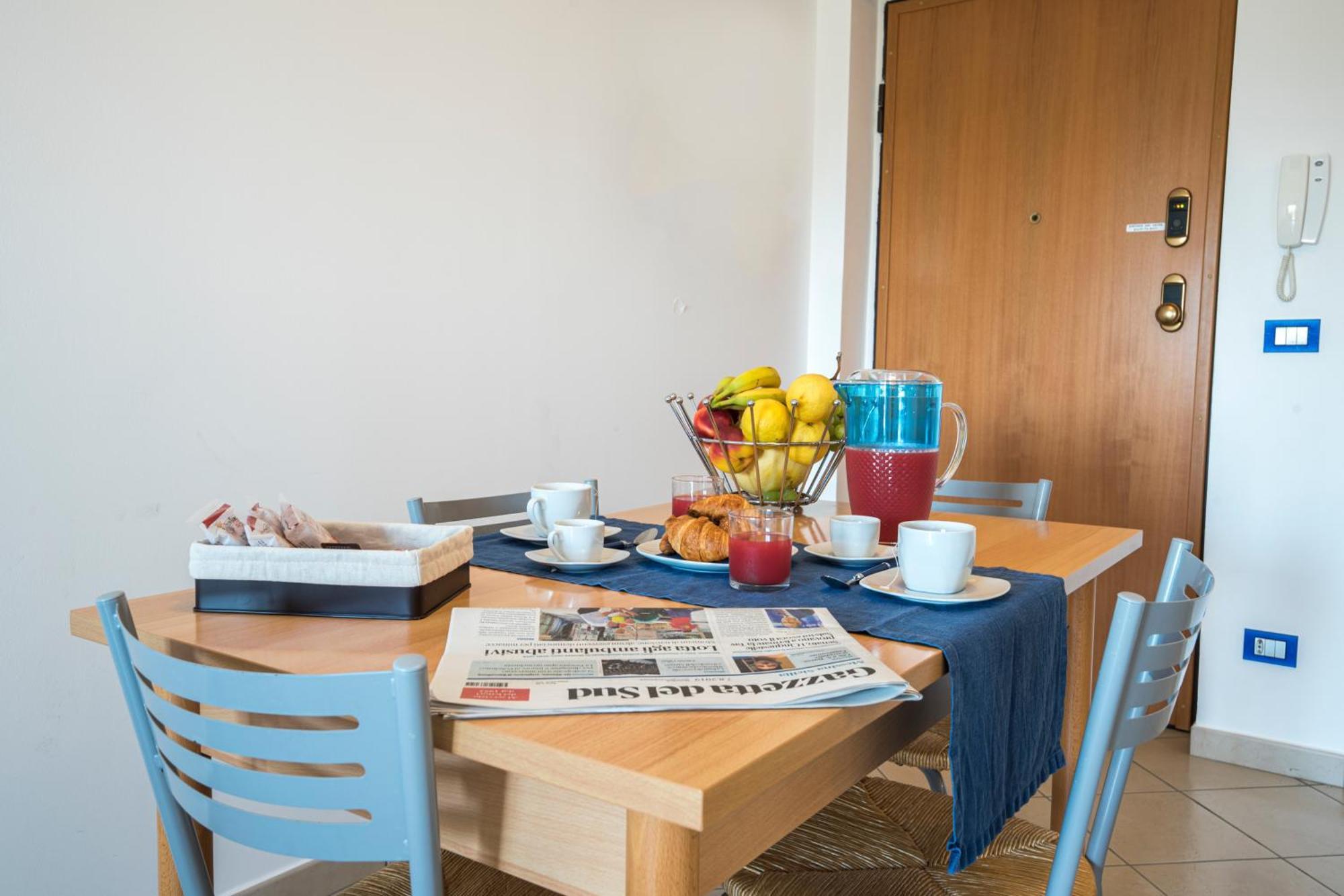 Residence Miljunka SantʼAgata di Militello Екстериор снимка