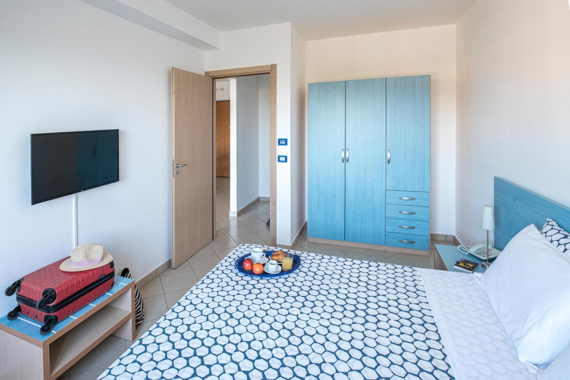 Residence Miljunka SantʼAgata di Militello Екстериор снимка